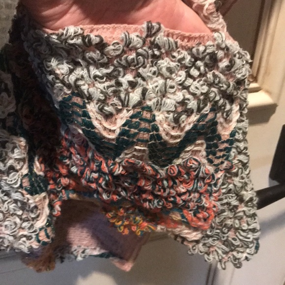 Poncho Style Cover with Pockets - Picture 4 of 6